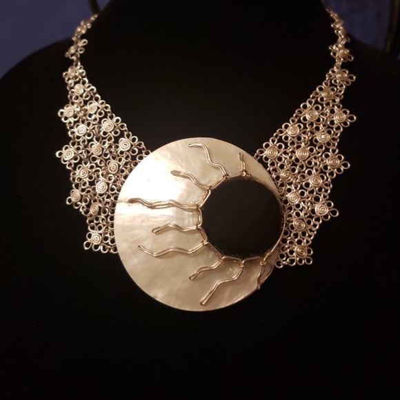 Amayzing Eclipse Necklace - Picture 1 of 1